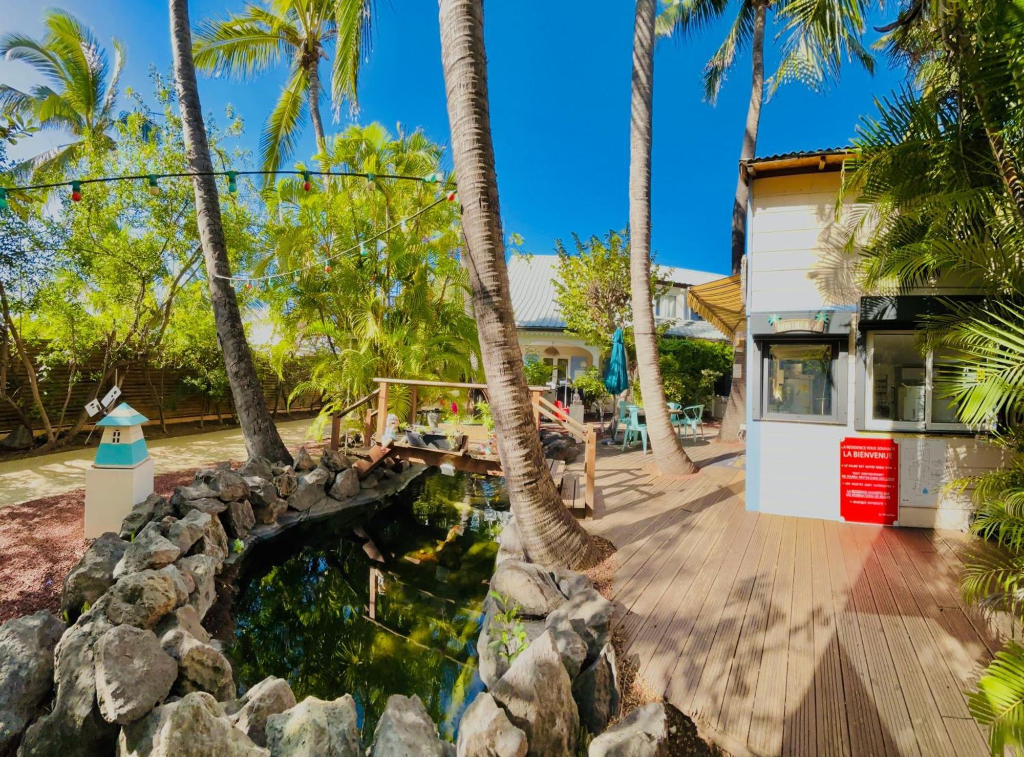 Hotel Coco Island แซ็งต์-จีลส์-เลส์-แบ็งส์ ภายนอก รูปภาพ