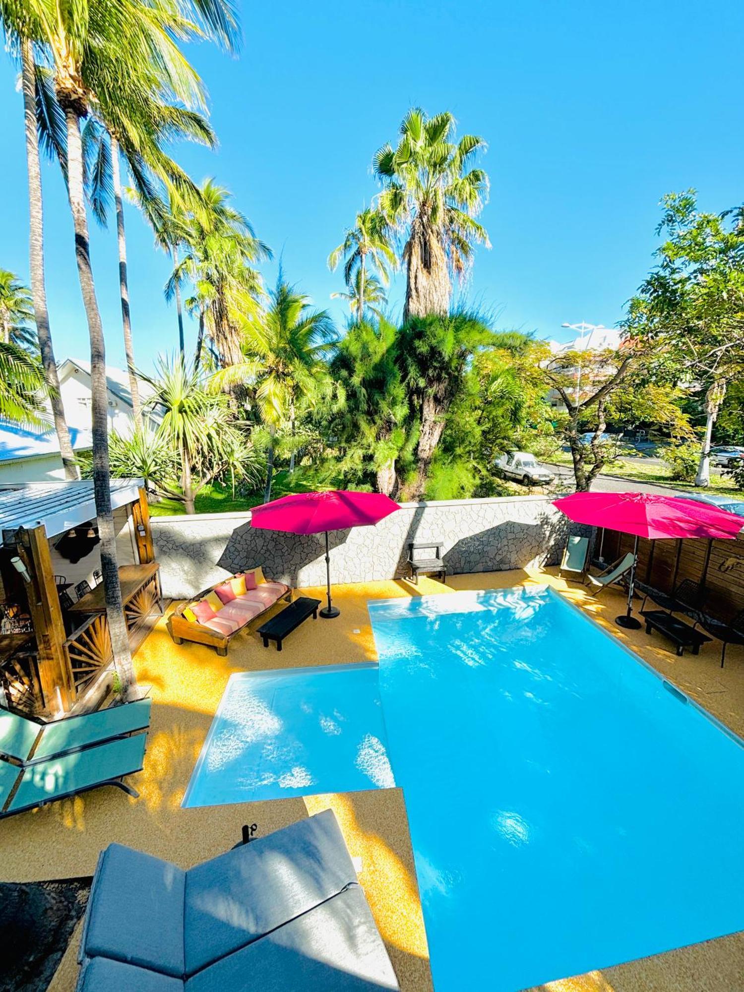 Hotel Coco Island แซ็งต์-จีลส์-เลส์-แบ็งส์ ภายนอก รูปภาพ