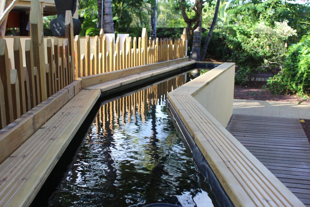 Hotel Coco Island แซ็งต์-จีลส์-เลส์-แบ็งส์ ภายนอก รูปภาพ
