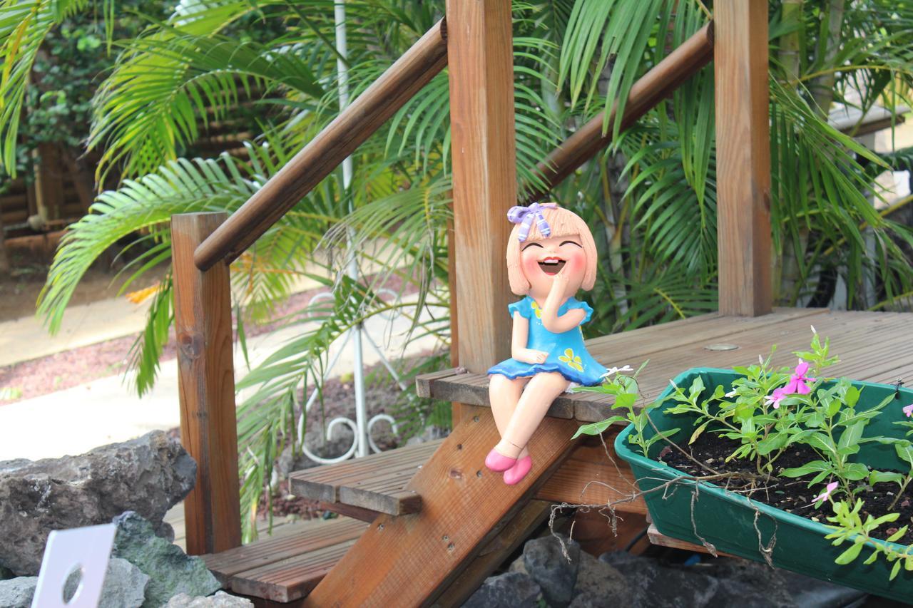 Hotel Coco Island แซ็งต์-จีลส์-เลส์-แบ็งส์ ภายนอก รูปภาพ