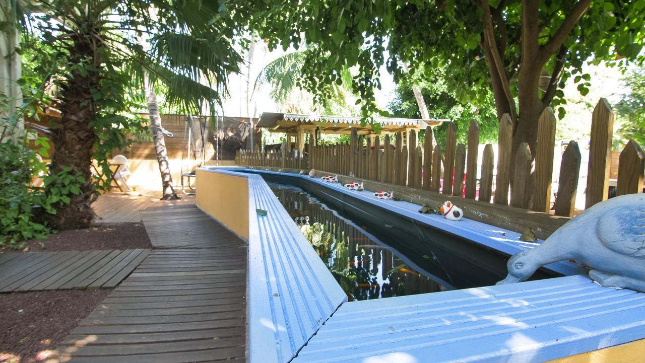 Hotel Coco Island แซ็งต์-จีลส์-เลส์-แบ็งส์ ภายนอก รูปภาพ