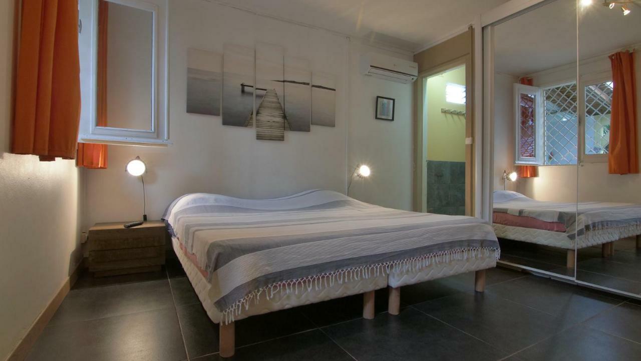 Hotel Coco Island แซ็งต์-จีลส์-เลส์-แบ็งส์ ภายนอก รูปภาพ
